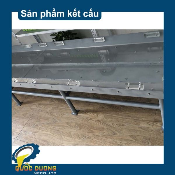 Giá để bình ắc quy kho bằn g thép và mica 2